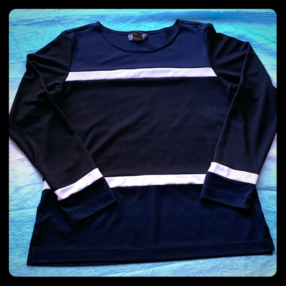 Career Top Classic medium Long sleeve EUC